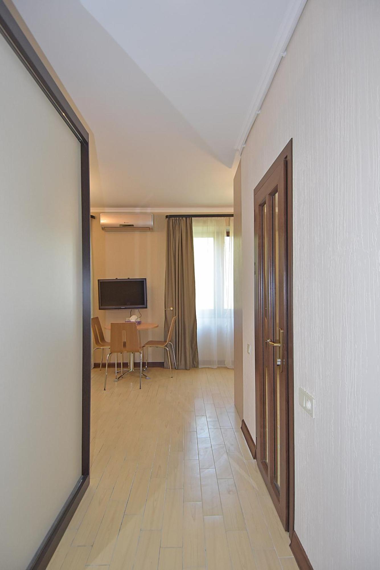 Studioapart In Downtown เยเรวาน ภายนอก รูปภาพ